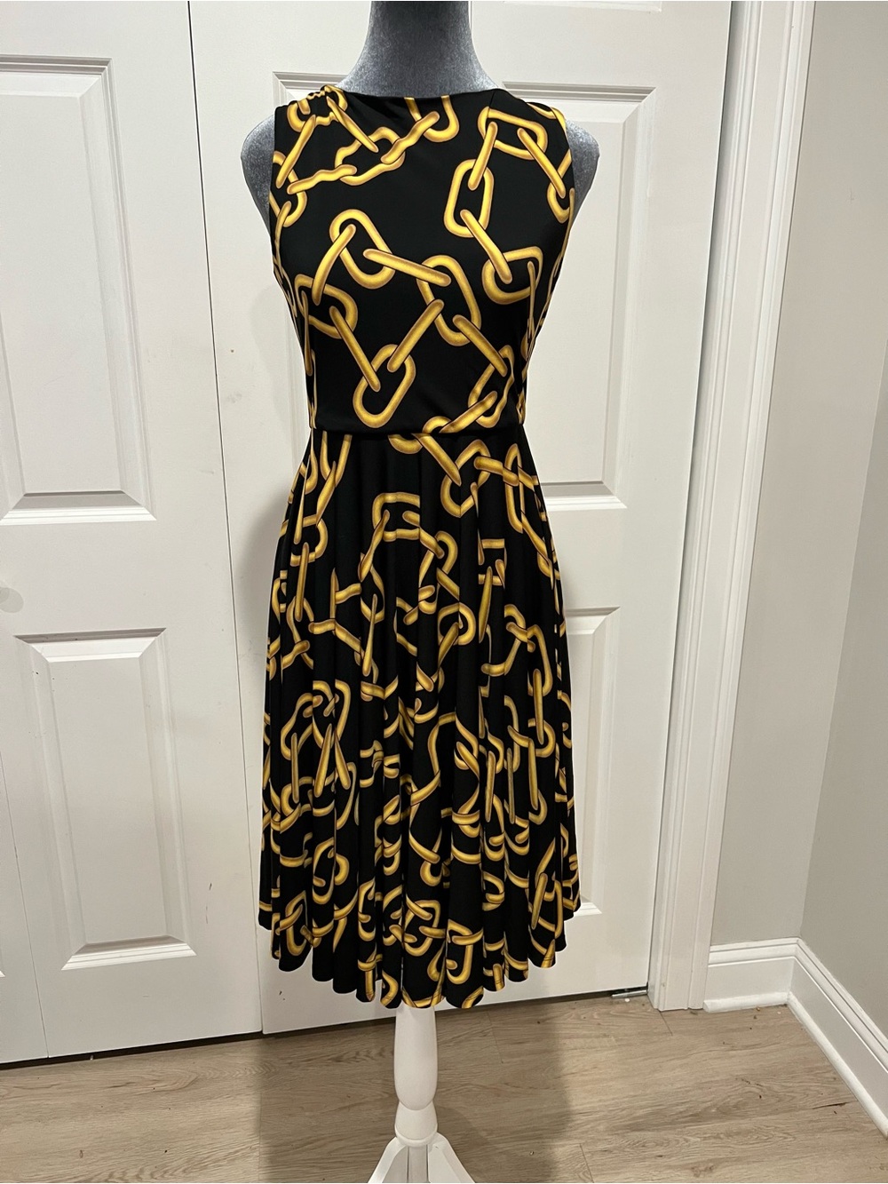 *** Issac Mizrahi Chain Link Skater Dress Sz 4